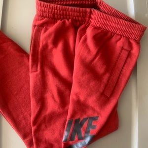 Nike Bottoms - Boys Youth Red Nike SB (skateboarding) sweat pants Nike Bottoms - Boys Youth Red Nike SB (skateboarding) sweat pants